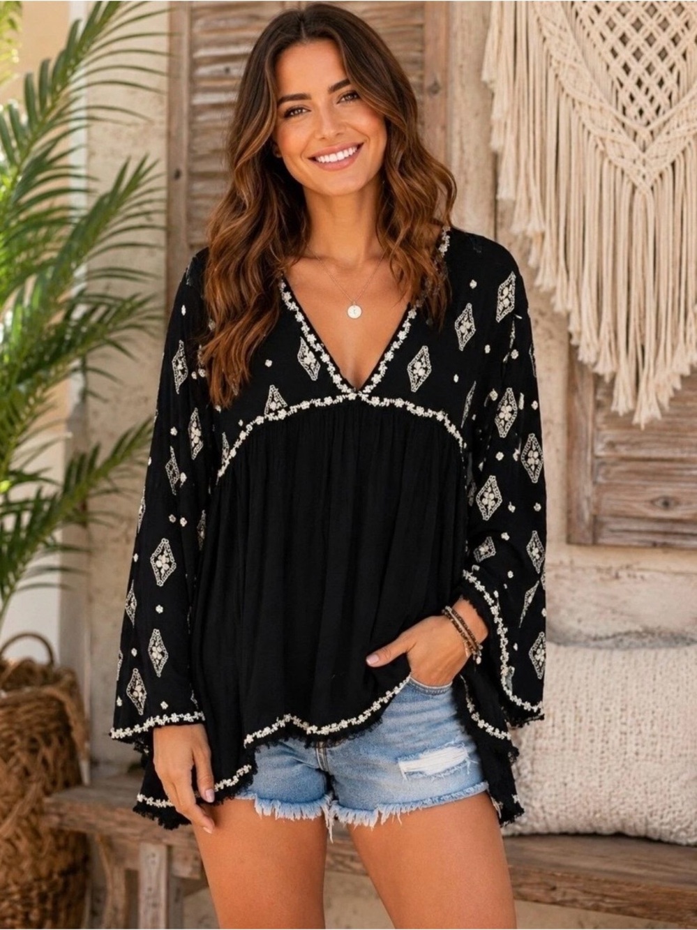 Free People Flowy Black Diamond Floral Embroidery Frayed Crinkle Tunic Womens M